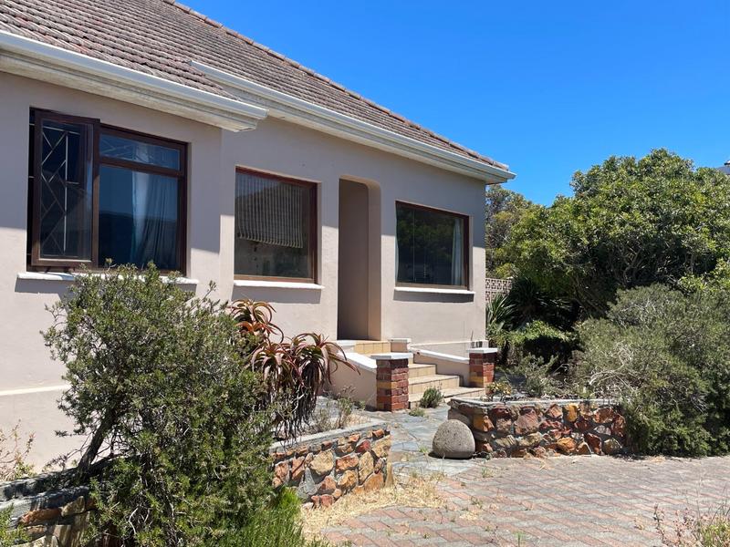 2 Bedroom Property for Sale in Fish Hoek Western Cape